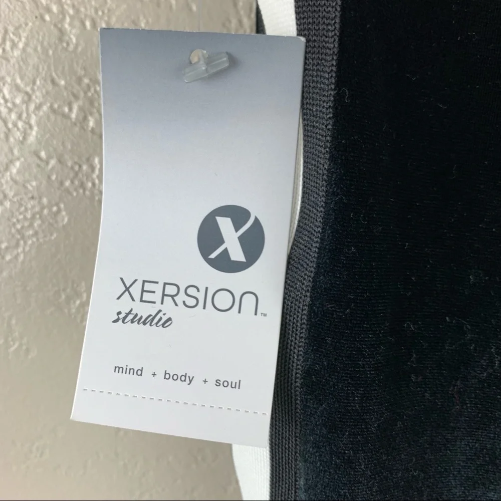 Xersion Studio Black Velour Joggers with Track Pant Stripes Size Medium NWT